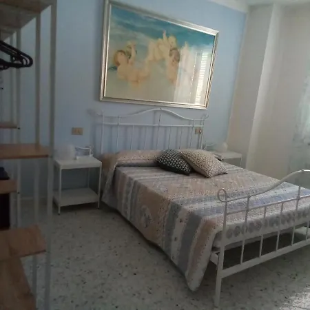 Phiniscollis 3* La Caletta