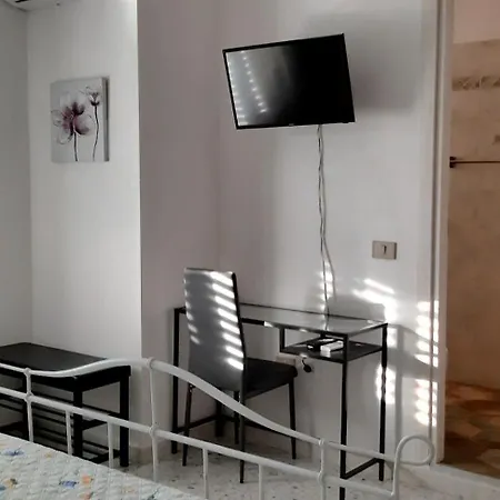 Bed & Breakfast Phiniscollis