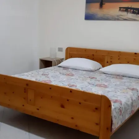 Bed & Breakfast Phiniscollis