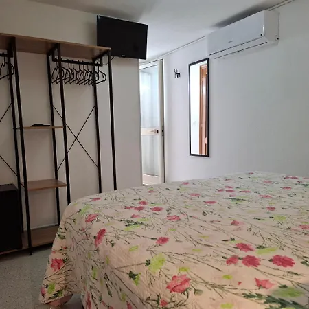 Bed & Breakfast Phiniscollis