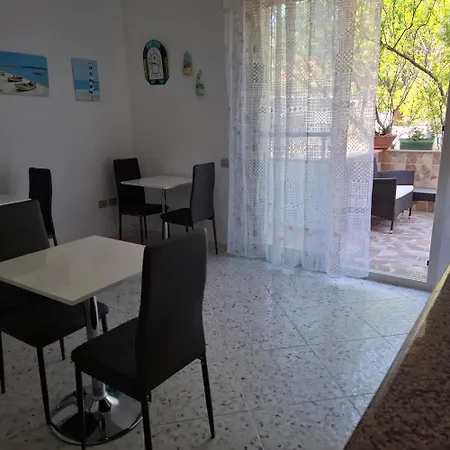 Phiniscollis Bed & Breakfast La Caletta