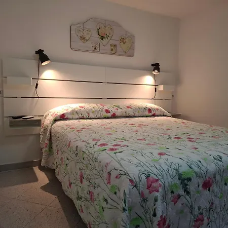 Phiniscollis Bed & Breakfast La Caletta